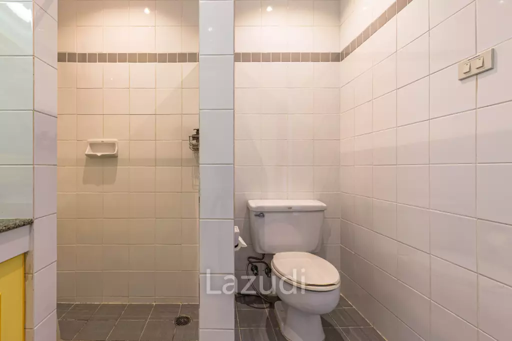 4 Bedroom Townhouse in Great Location (BSS)