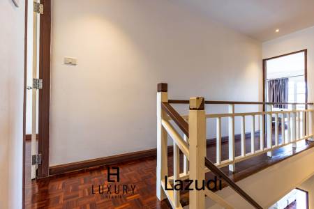 300 Kvm 4 Seng 4 Bad Rekkehus for Leie