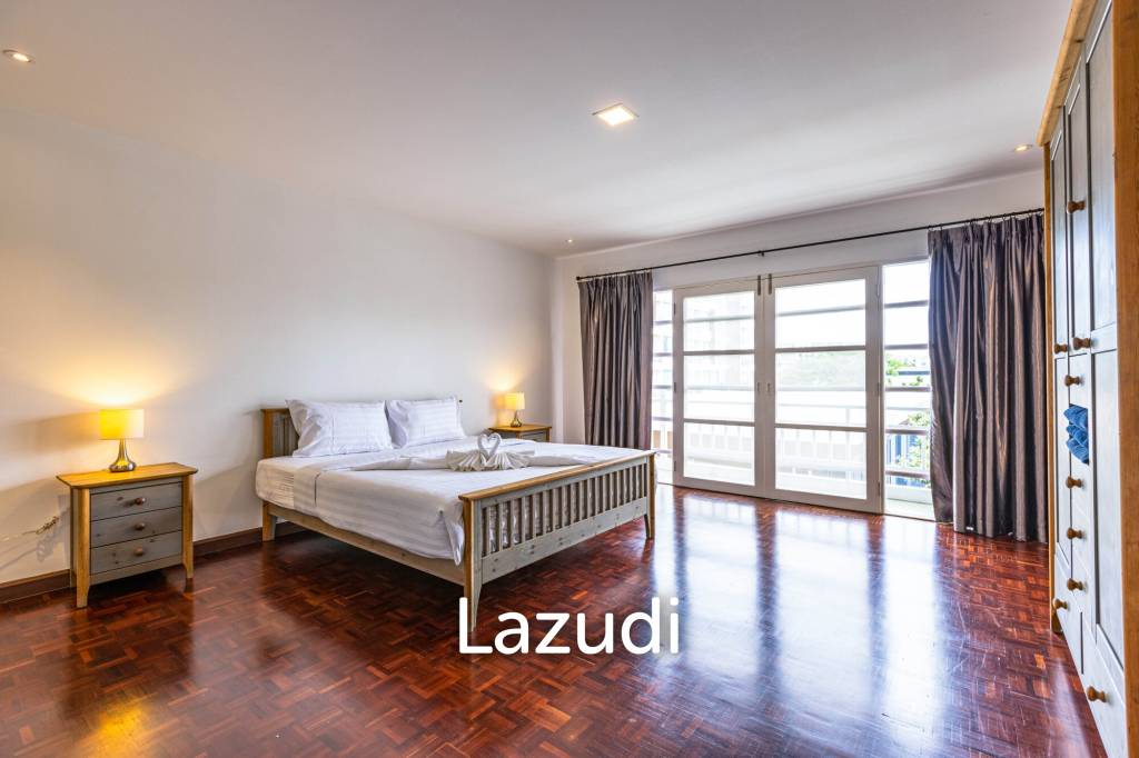 4 Bedroom Townhouse in Great Location (BSS)