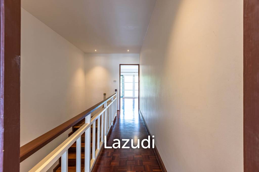 4 Bedroom Townhouse in Great Location (BSS)