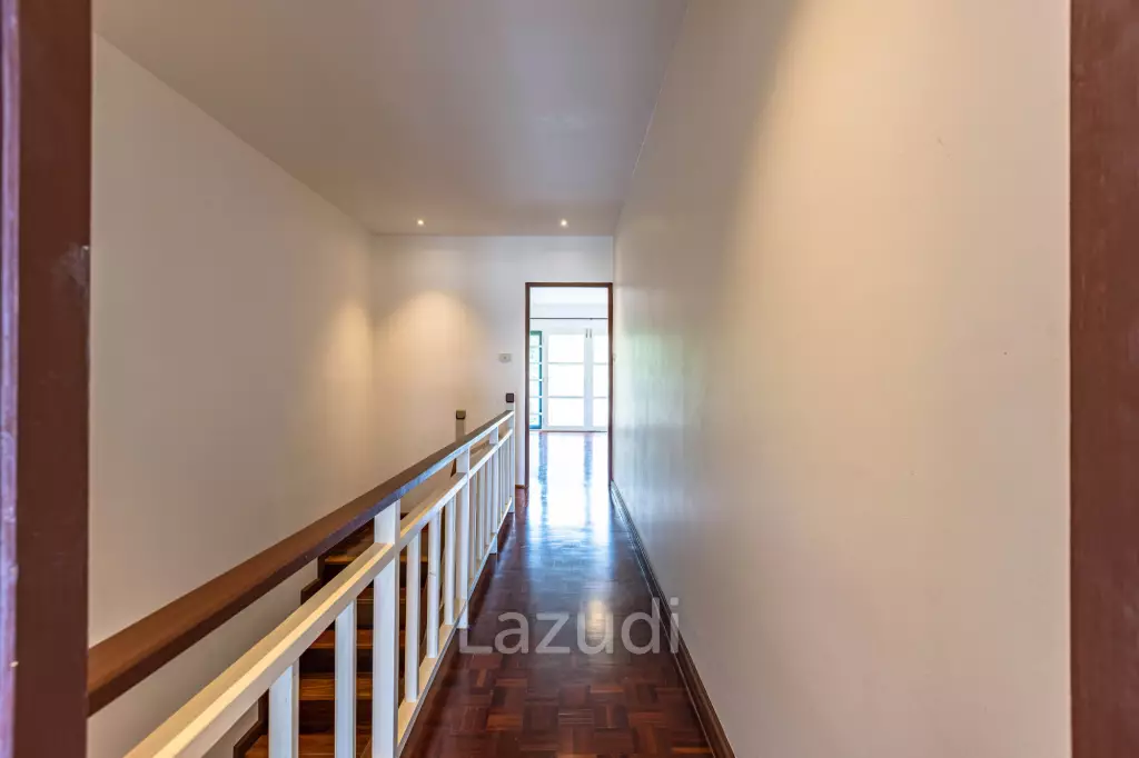 4 Bedroom Townhouse in Great Location (BSS)