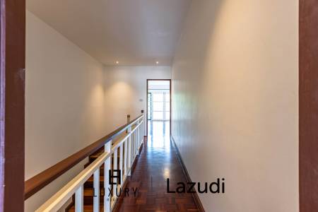 300 Kvm 4 Seng 4 Bad Rekkehus for Leie