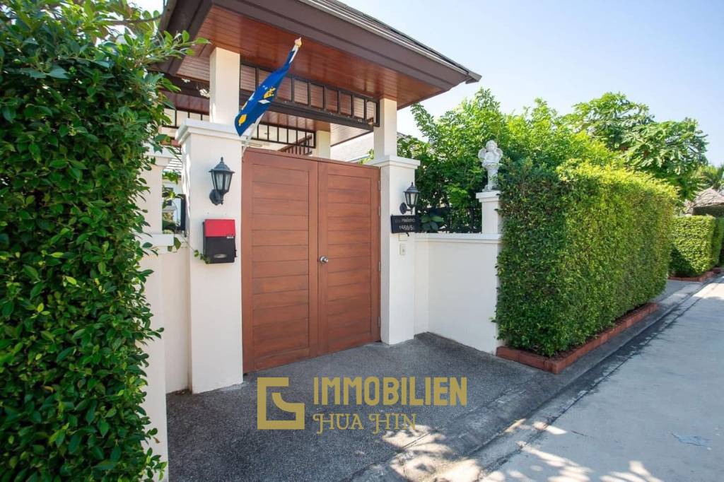 Сдается в аренду / частный бассейн / 3 спальни