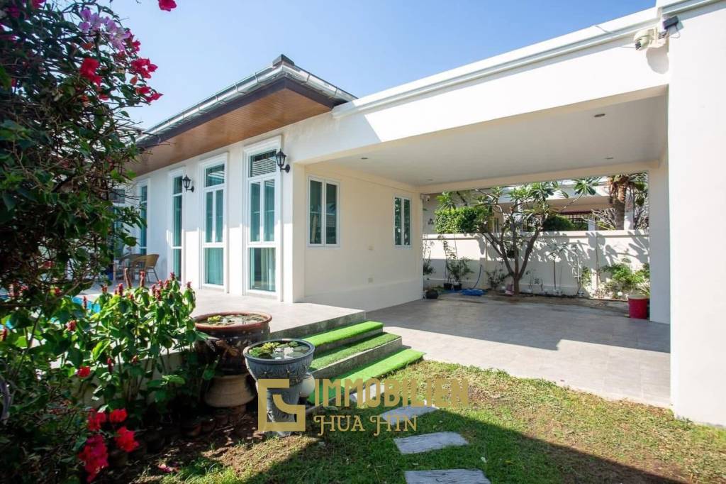 Сдается в аренду / частный бассейн / 3 спальни