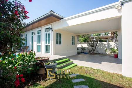 Сдается в аренду / частный бассейн / 3 спальни