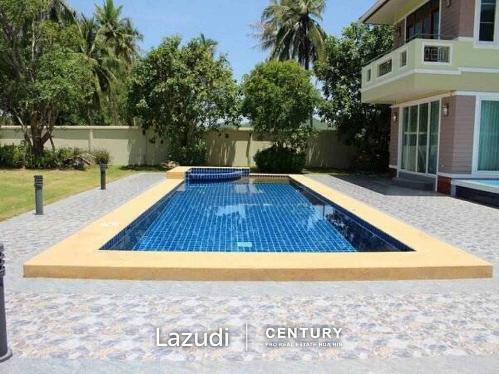 Luxury 3 Bed Pool Villa in Pranburi