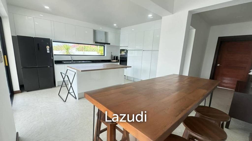 Pet (Cat) Friendly 384 sqm Modern Pool Villa  in Hin Lek Fai