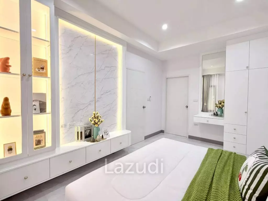 ขายทาวน์เฮาส์ 2 ชั้น สไตล์โมเดิร์นสุดหรู สยามคันทรีคลับ
