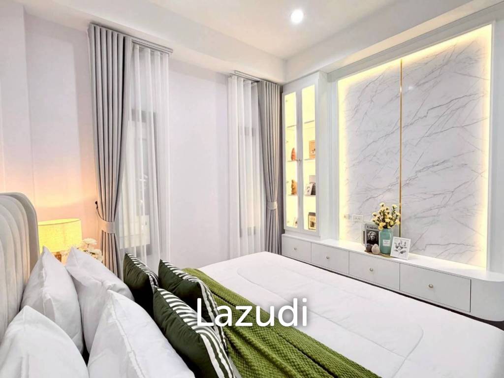 ขายทาวน์เฮาส์ 2 ชั้น สไตล์โมเดิร์นสุดหรู สยามคันทรีคลับ