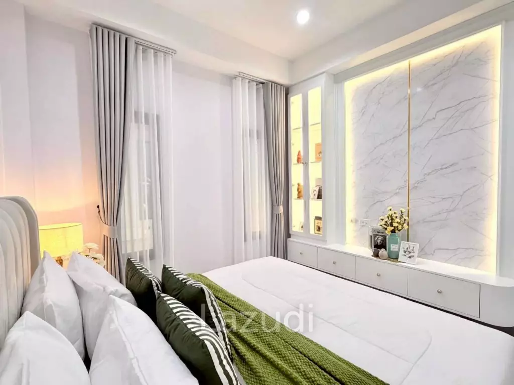 ขายทาวน์เฮาส์ 2 ชั้น สไตล์โมเดิร์นสุดหรู สยามคันทรีคลับ