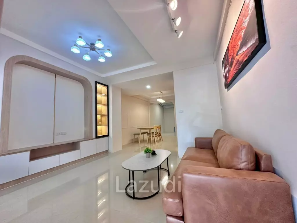 ขายทาวน์เฮาส์ปรับปรุงใหม่สวยงาม สยามคันทรีคลับ
