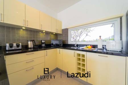 พูลวิลล่า 3 ห้องนอน ในแบล็คเมานท์เทน หัวหิน (BM30)