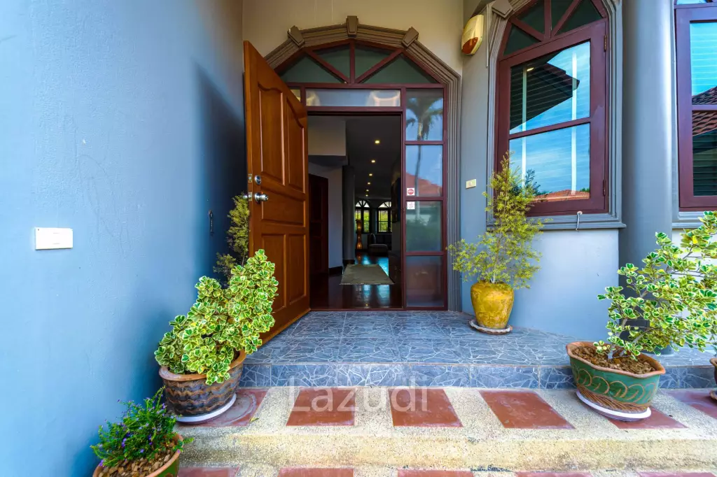 5BR Pool Villa-Close to Beach and City (CV5)