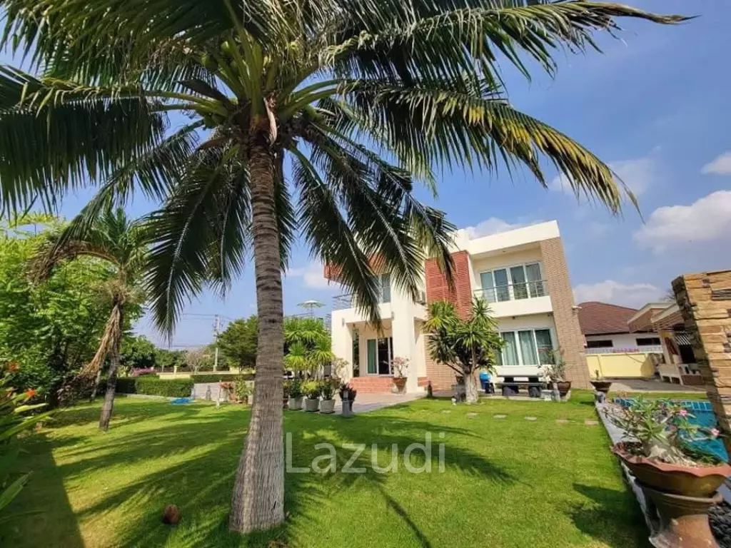 Modern 270 sqm Pool Villa on 800 sqm Thap Tai