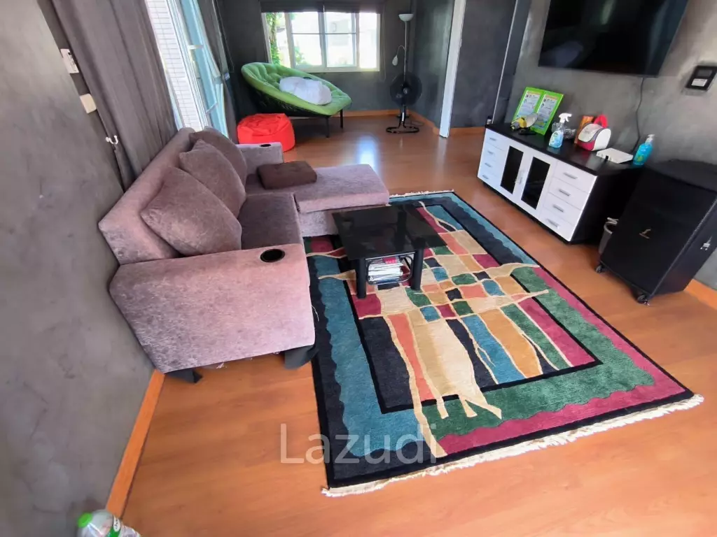 Modern 270 sqm Pool Villa on 800 sqm Thap Tai
