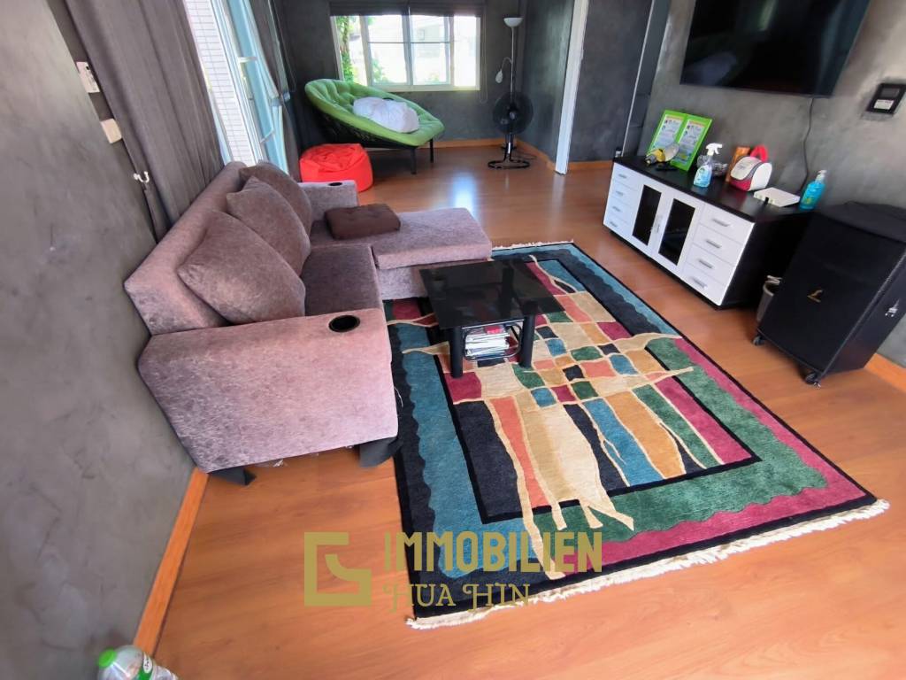 privater Pool / 800 qm Grundstück / 270 qm Wohnfläche