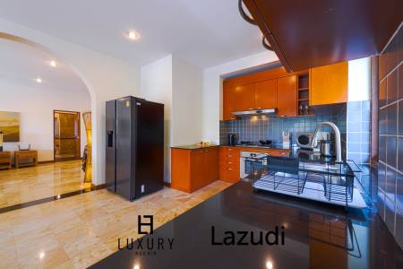 600 Kvm 3 Seng 3 Bad Villa for Leie