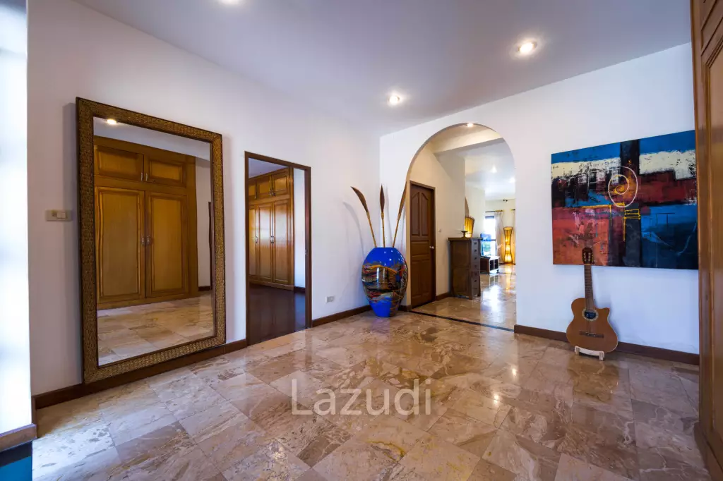 Lovely 3BR Villa in good Location (CV3MA)