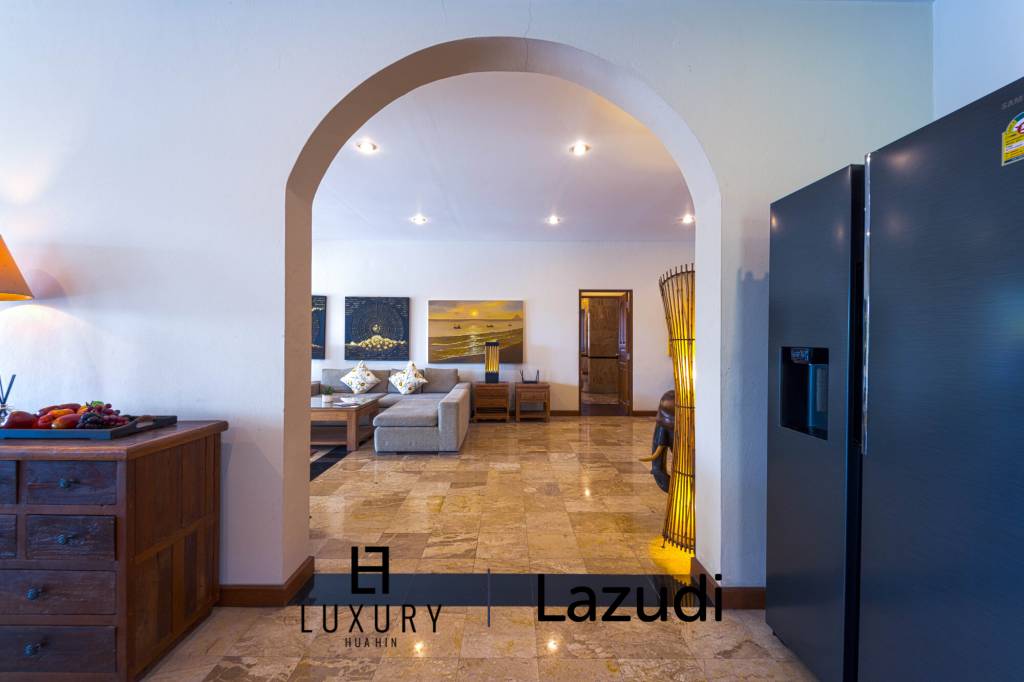 600 Kvm 3 Seng 3 Bad Villa for Leie