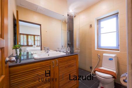 600 Kvm 3 Seng 3 Bad Villa for Leie