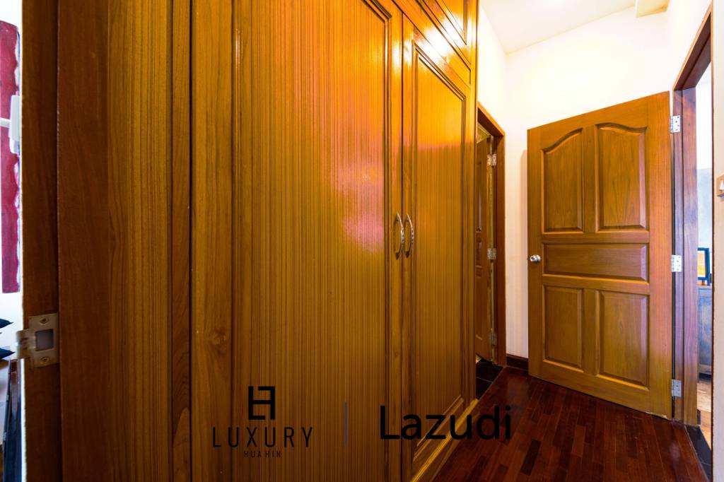 600 Kvm 3 Seng 3 Bad Villa for Leie