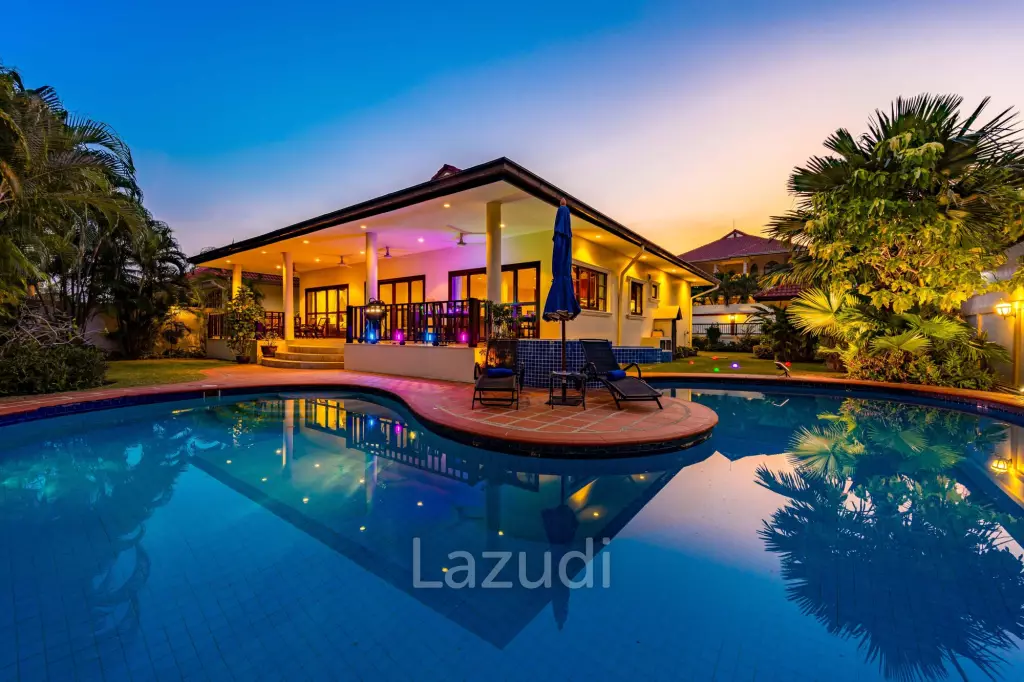 Cozy 3 Bedroom Pool Villa Close to Town (CV3L)