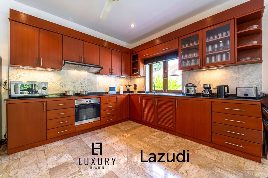 620 Kvm 3 Seng 3 Bad Villa for Leie