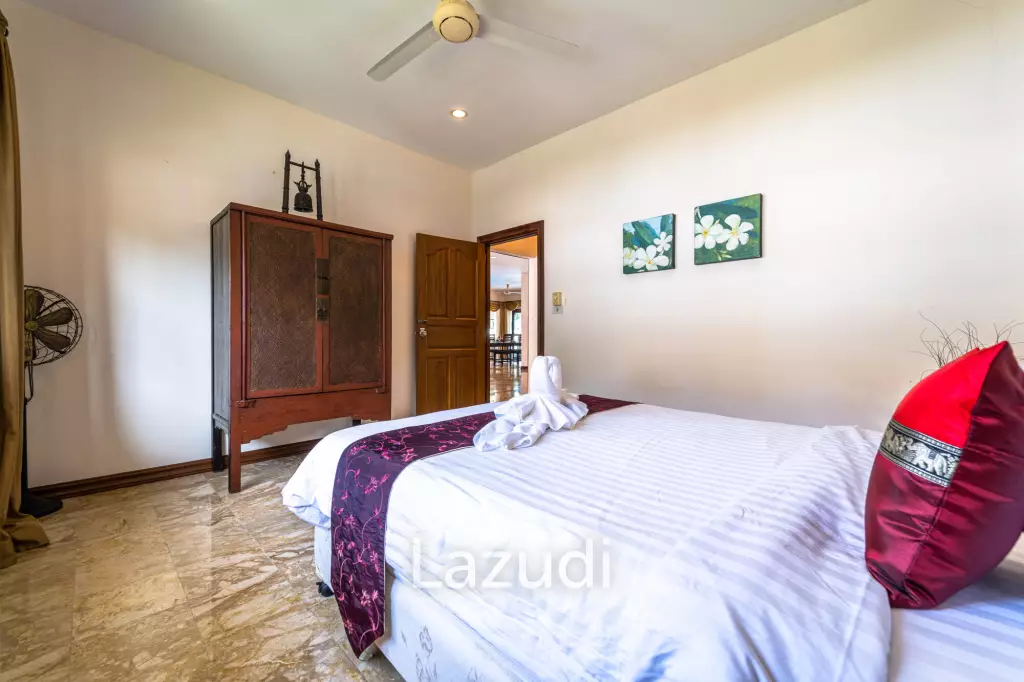 Cozy 3 Bedroom Pool Villa Close to Town (CV3L)