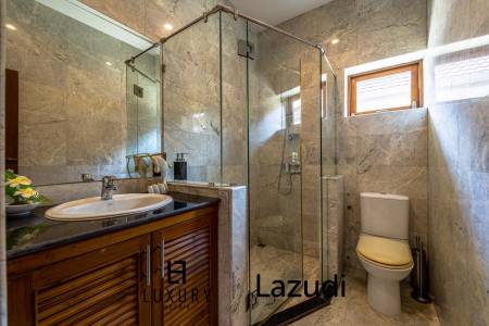 620 Kvm 3 Seng 3 Bad Villa for Leie