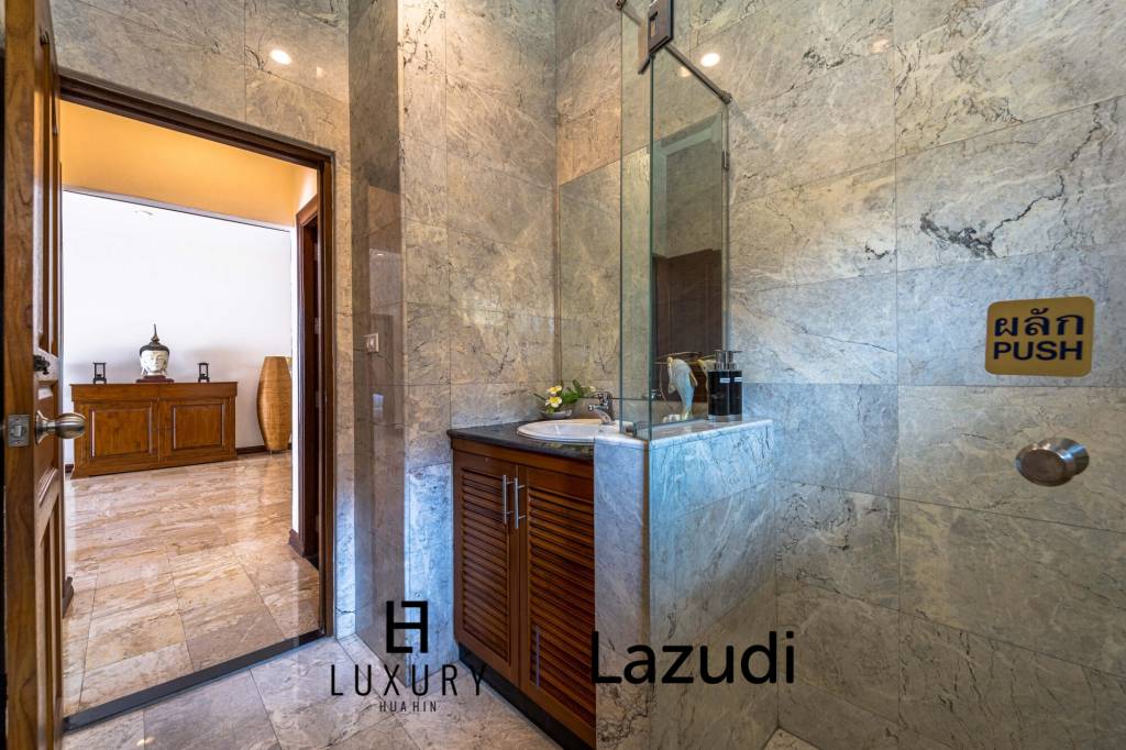 620 Kvm 3 Seng 3 Bad Villa for Leie