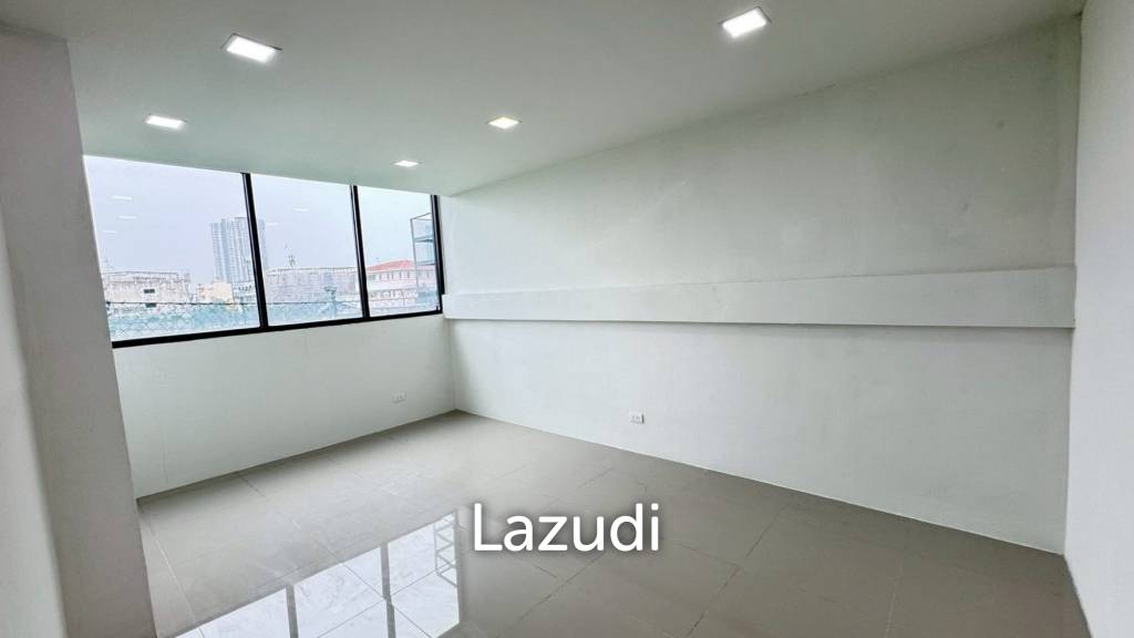 101 sqm modern office for rent in Bang Khlo Bangkok