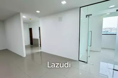 101 sqm modern office for rent in Bang Khlo Bangkok