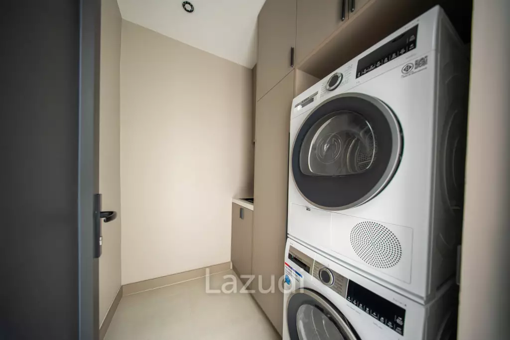 Luxury Family Villa in Nagawari Village, Na Jomtien