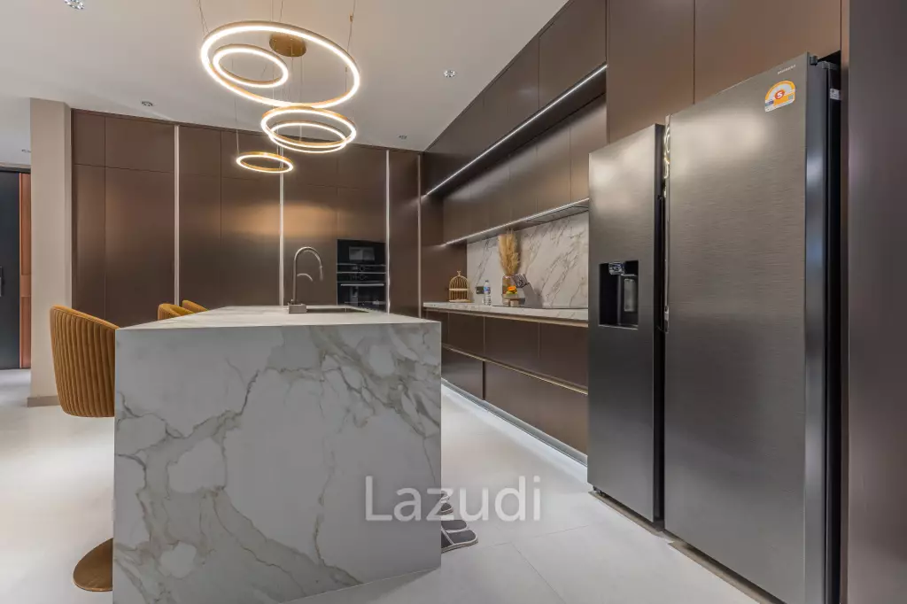 Luxury Family Villa in Nagawari Village, Na Jomtien