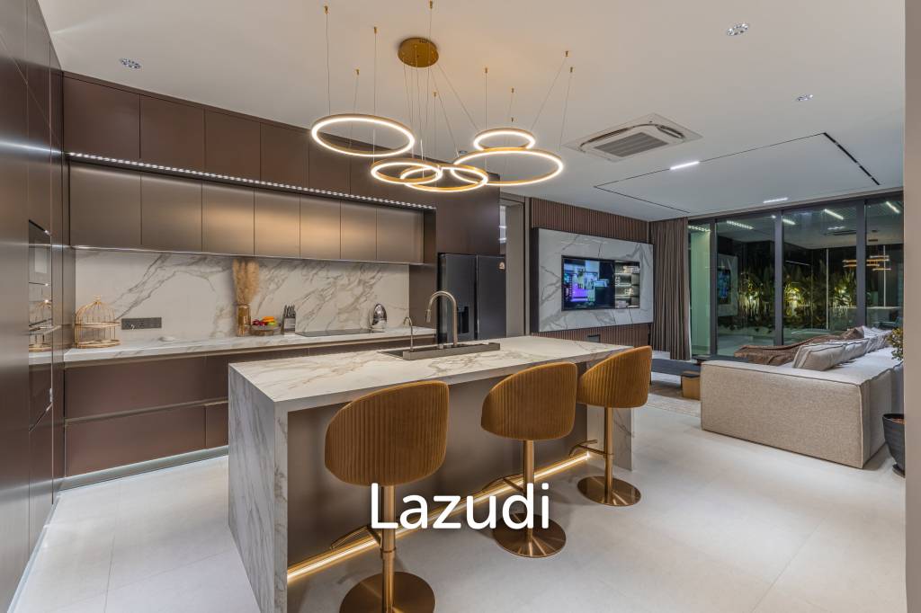Luxury Family Villa in Nagawari Village, Na Jomtien