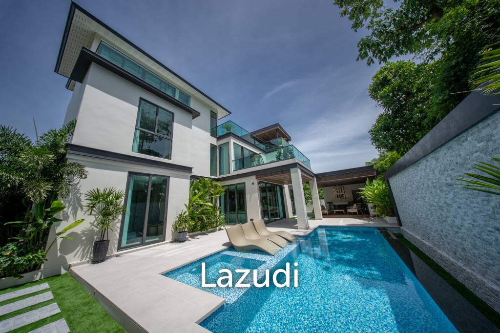 Luxury Family Villa in Nagawari Village, Na Jomtien