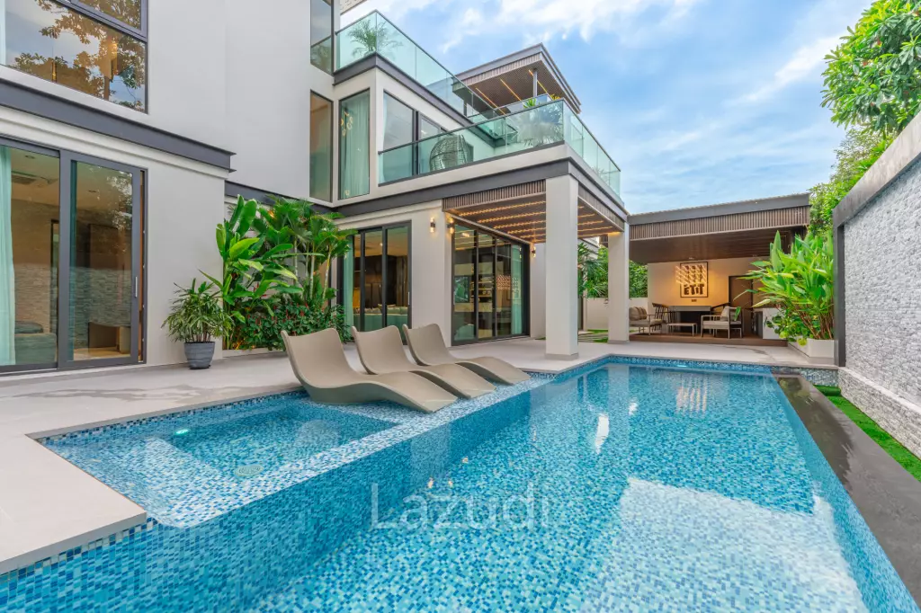 Luxury Family Villa in Nagawari Village, Na Jomtien