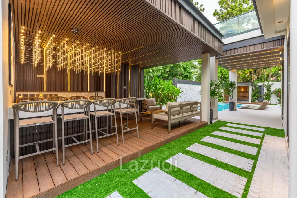 Luxury Family Villa in Nagawari Village, Na Jomtien