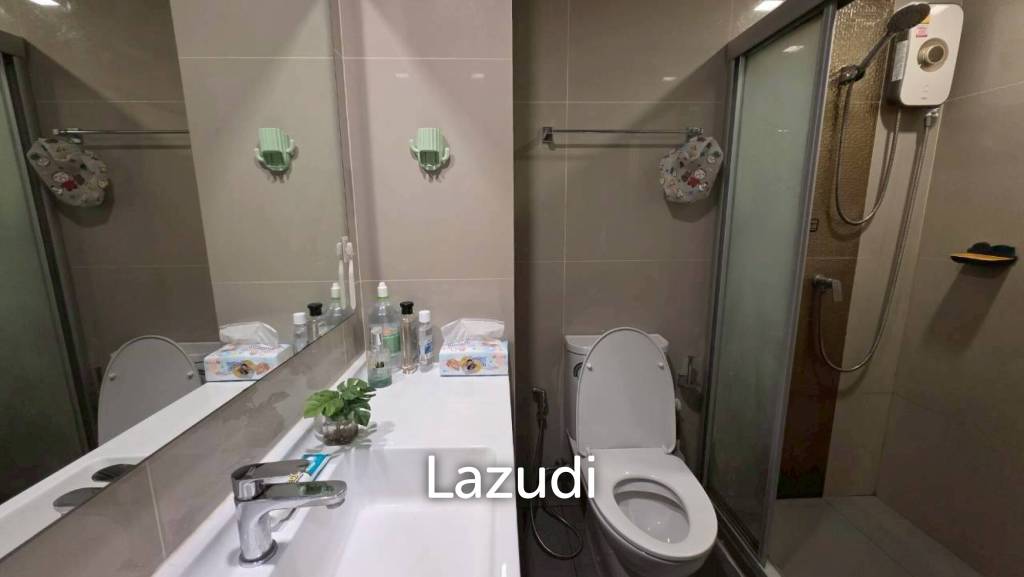34 sqm condo on 22nd floor at Ideo Sathorn-Wongwian Yai, Khlong San Bangkok