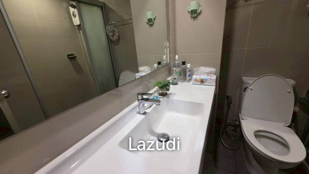 34 sqm condo on 22nd floor at Ideo Sathorn-Wongwian Yai, Khlong San Bangkok