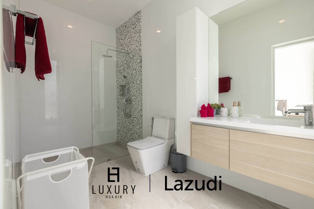 550 Kvm 4 Seng 3 Bad Villa for Leie