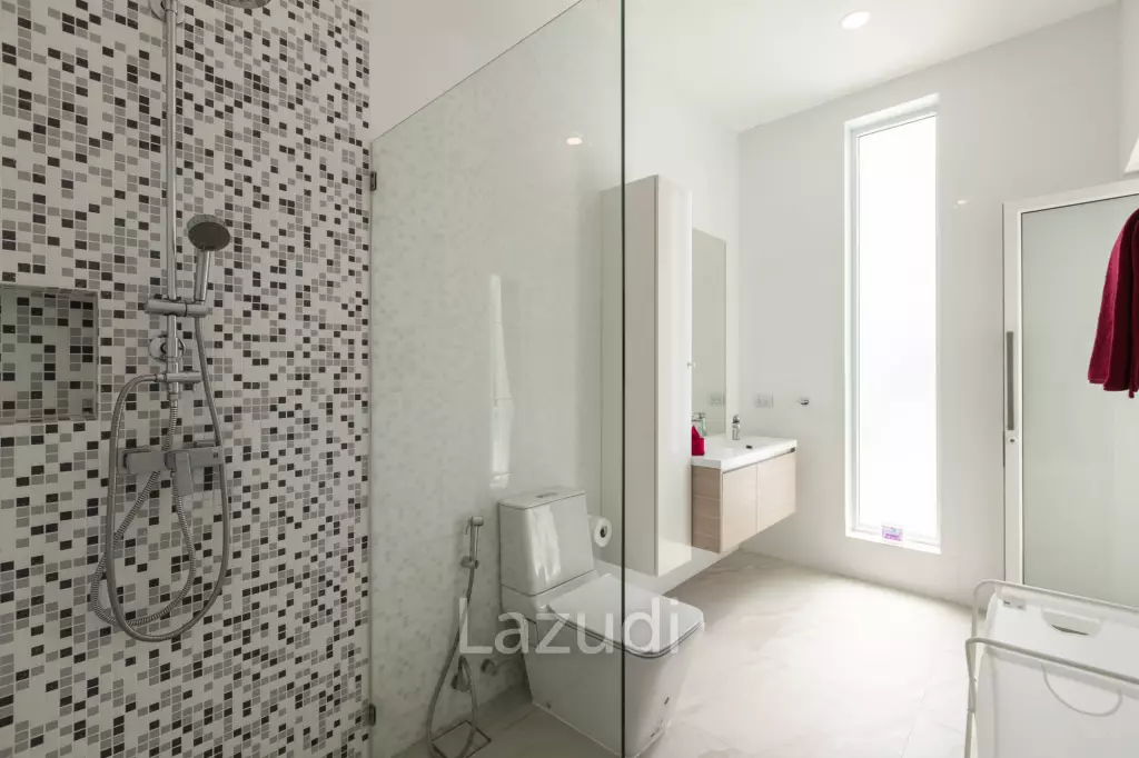 Modern 4 Bedroom Private Pool Villa (KH-A2)