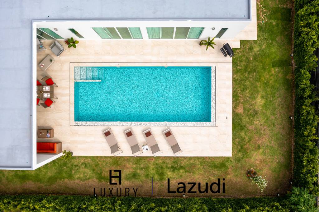 550 Kvm 4 Seng 3 Bad Villa for Leie