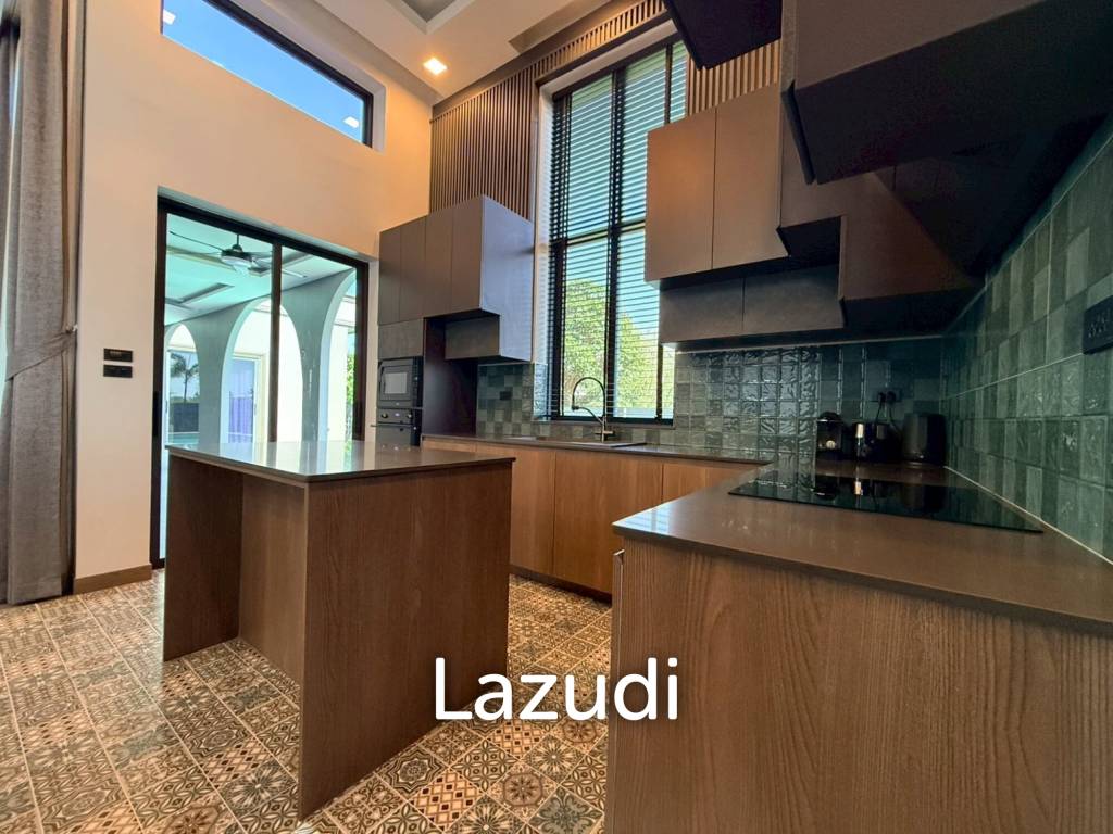 Modern Private Pool Villa Near Mabprachan Lake