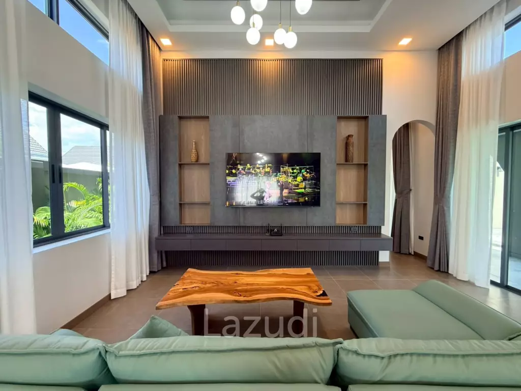 Modern Private Pool Villa Near Mabprachan Lake