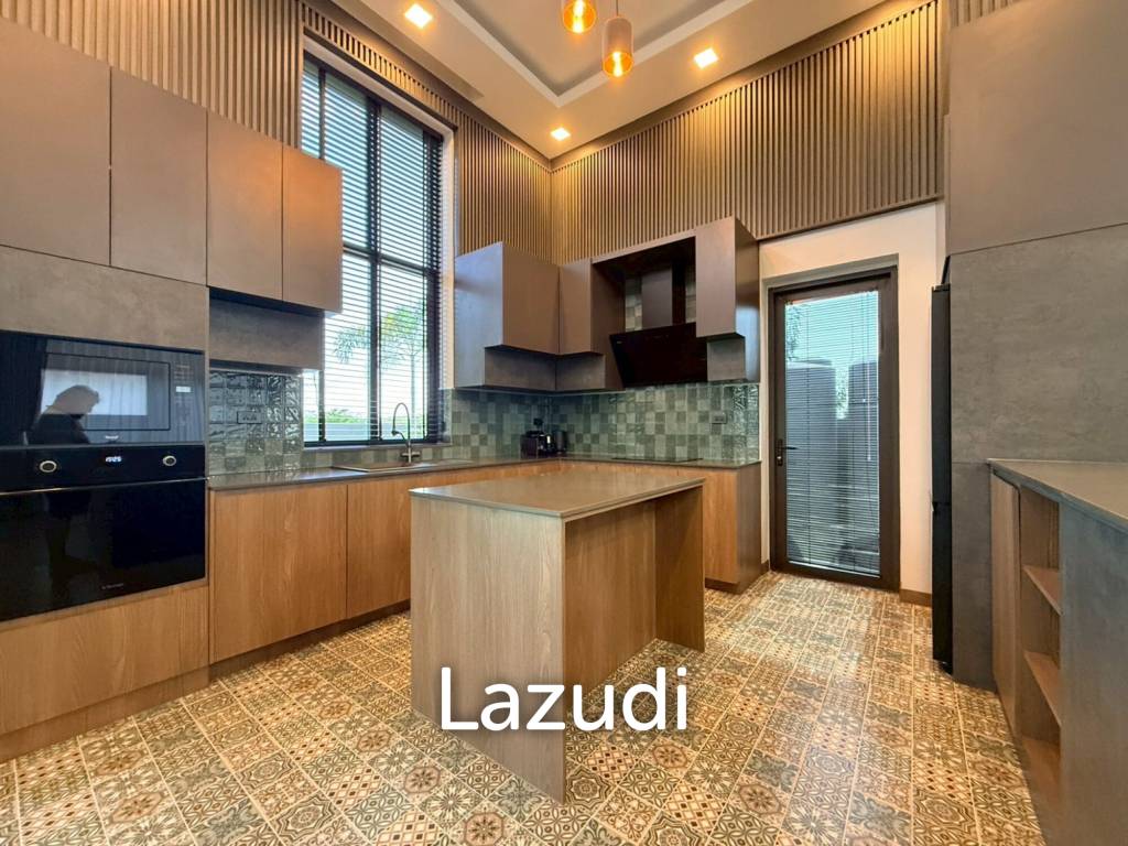 Modern Private Pool Villa Near Mabprachan Lake