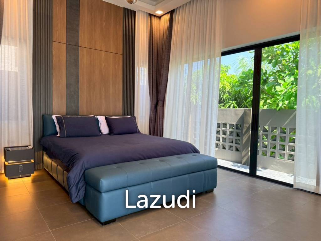Modern Private Pool Villa Near Mabprachan Lake