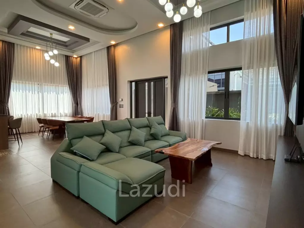 Modern Private Pool Villa Near Mabprachan Lake