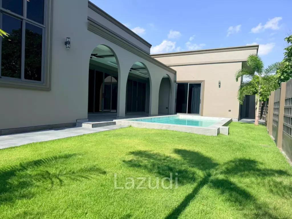 Modern Private Pool Villa Near Mabprachan Lake