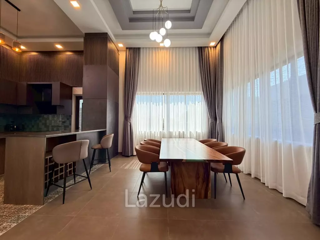 Modern Private Pool Villa Near Mabprachan Lake